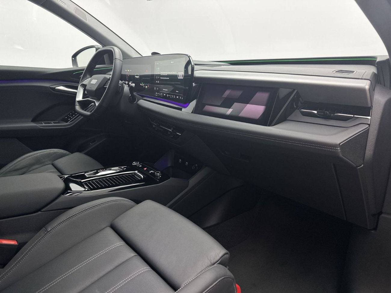 أودي Q6 إيترون Q6 SUV e-tron quattro 387hp (Ref# 012607)