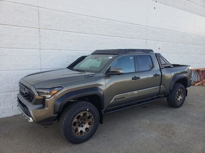 Toyota Tacoma 26/26 TRAILHUNTER