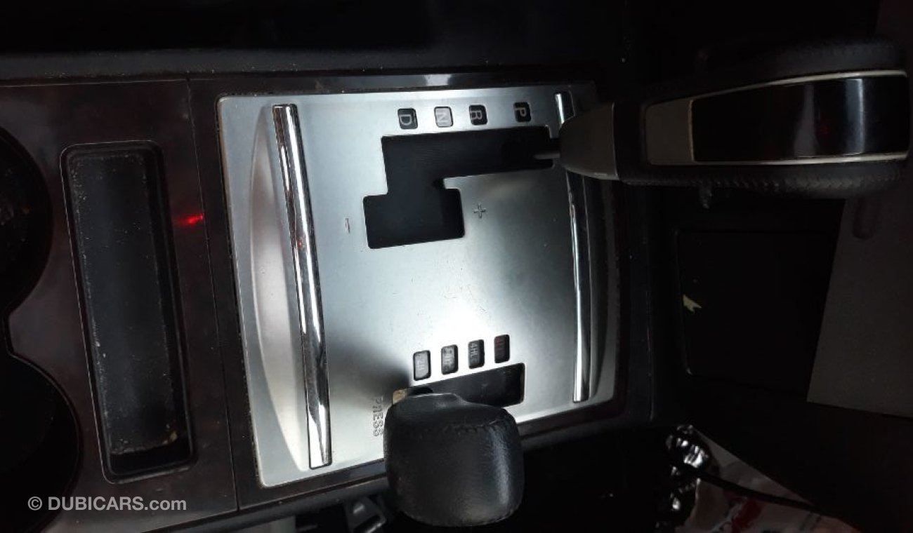 ميتسوبيشي باجيرو 2011 Gls 3.5 ltr Full options gulf specs clean car excellent condition