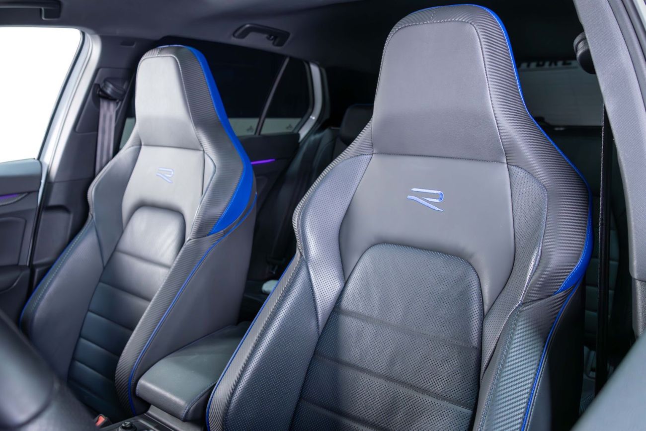 فولكس واجن جولف ار Base 2.0T