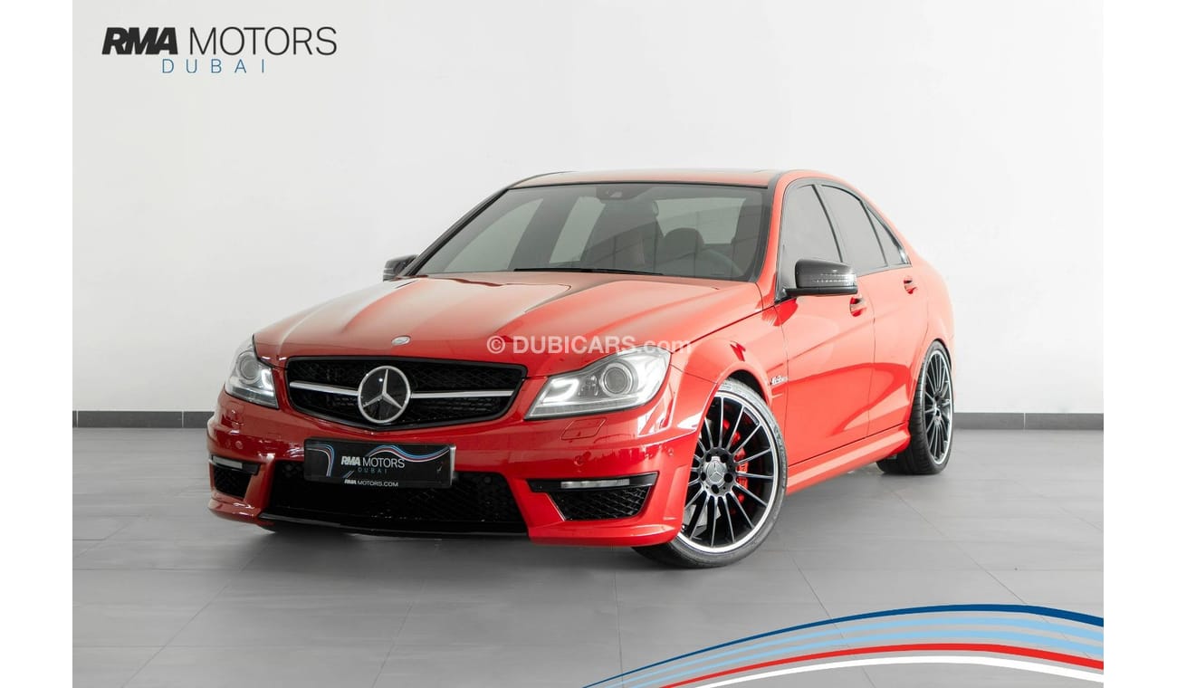 Mercedes-Benz C 63 AMG Std 2013 Mercedes-Benz C63 AMG Performance Pack / Full-Service History