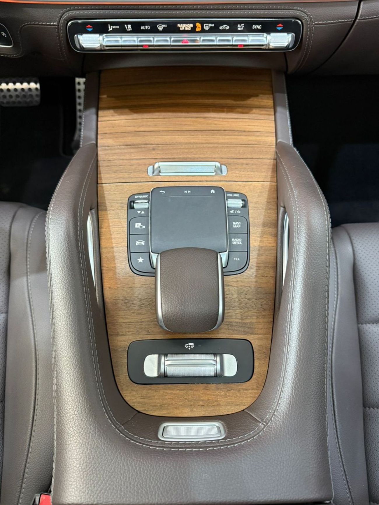 مرسيدس بنز GLS 450 Premium + 3.0L (389 HP)