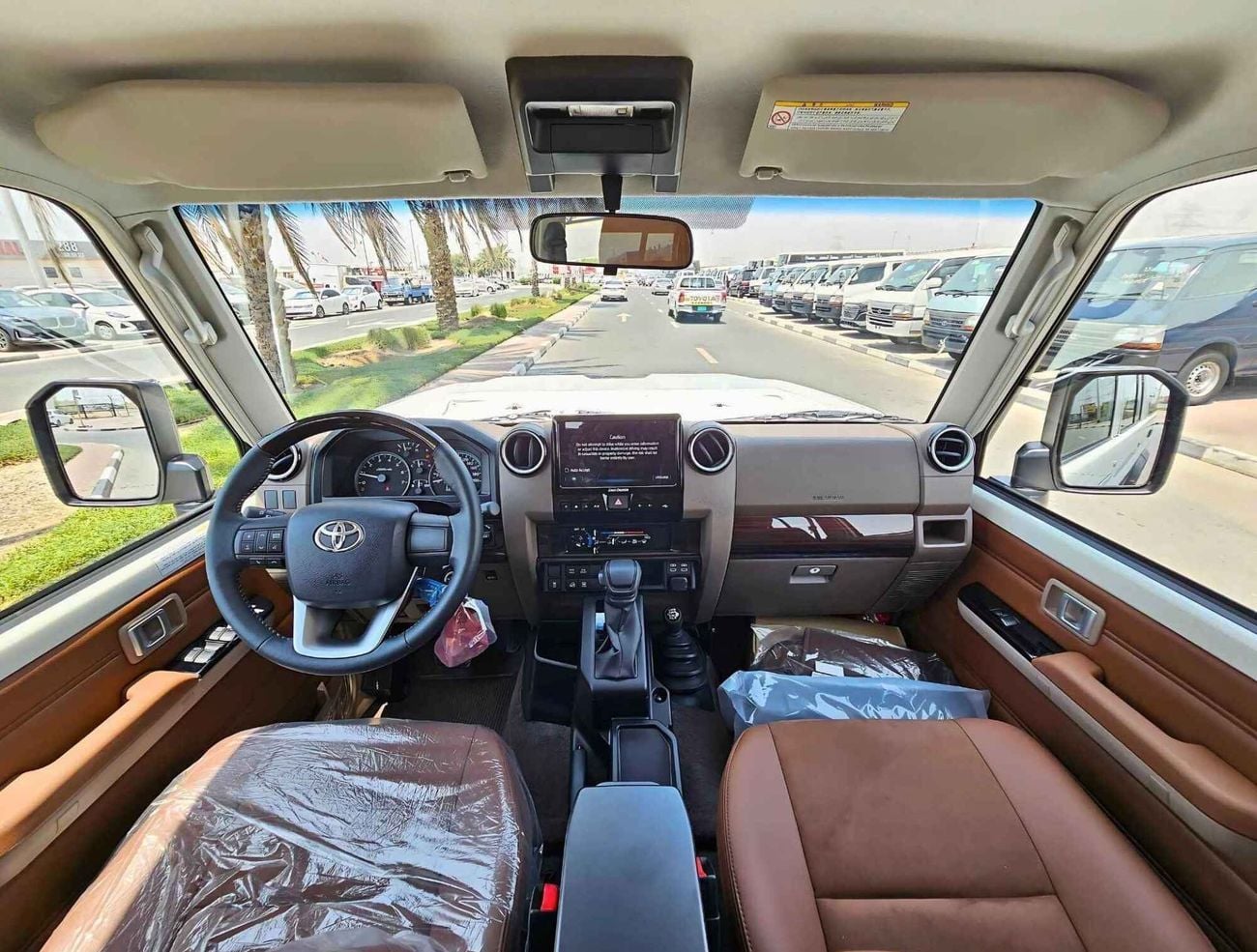 Toyota Land Cruiser 70 4.0L PETROL A/T | TOP VARIANT | DIFF LOCK | REFRIGETOR | FULL OPTION | CODE#68081