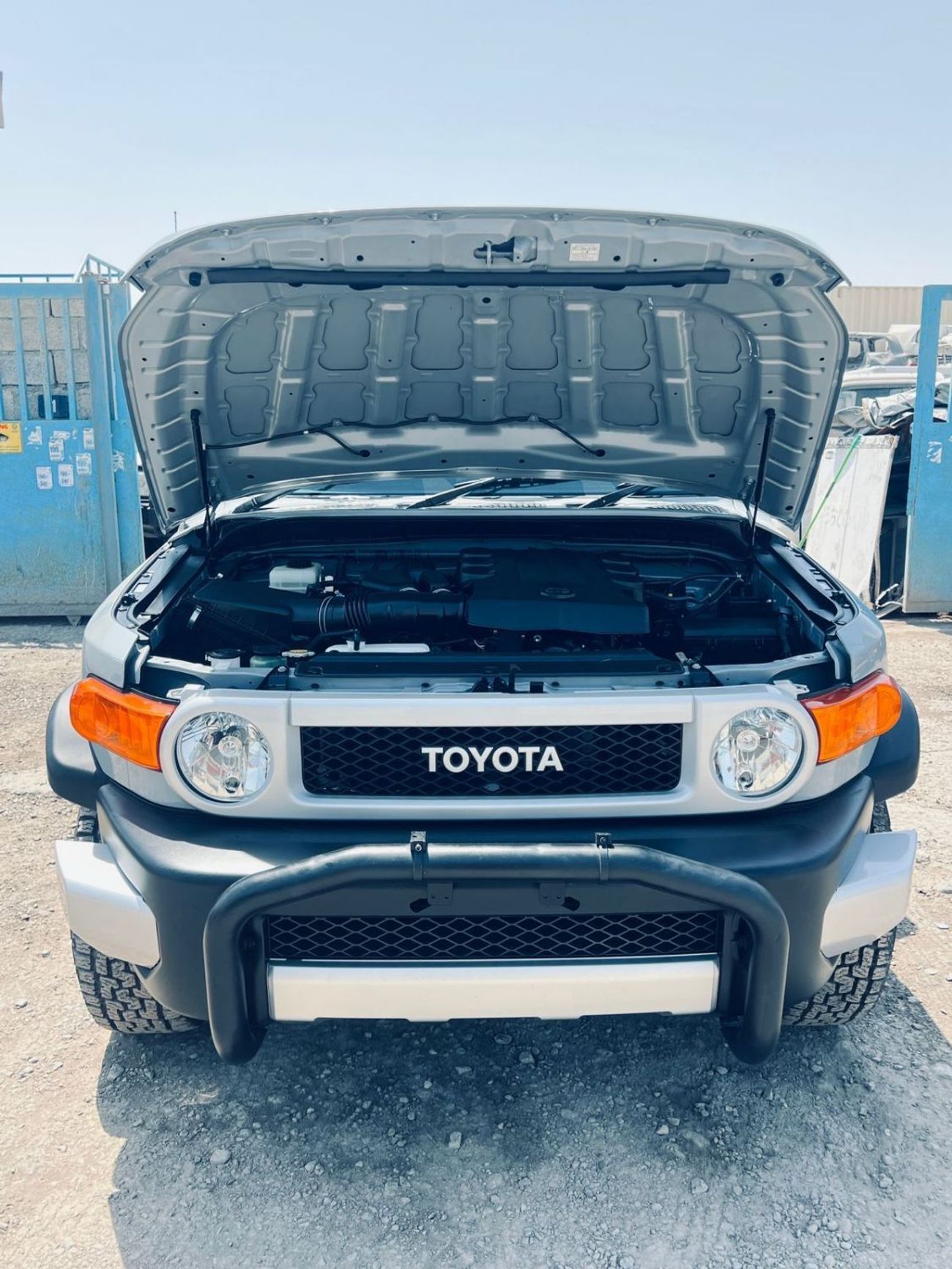 Toyota FJ Cruiser Petrol 4.0 Liter White Color Right Hand Drive