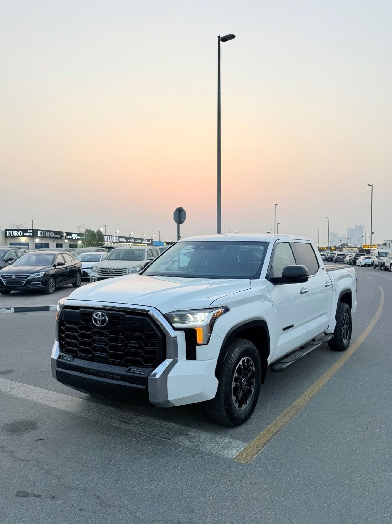 Toyota Tundra SR 2024 TOYOTA TUNREA 4x4 All wheel drive Full option