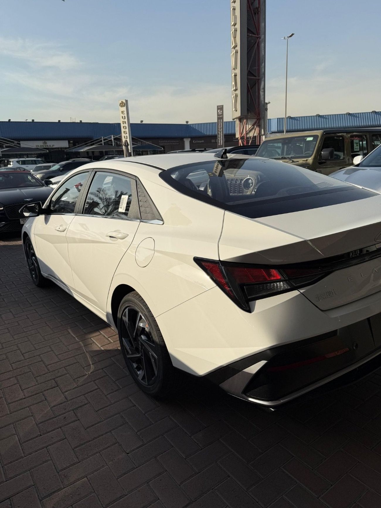 هيونداي إلانترا