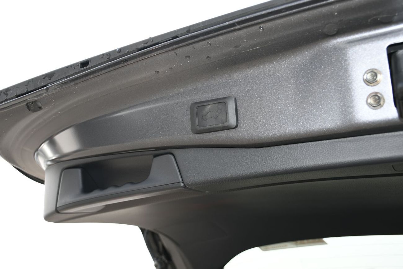 Toyota RAV4 2.5L HEV Limited With Rader ! GCC ! Saudi Spec ( Ready Stock)