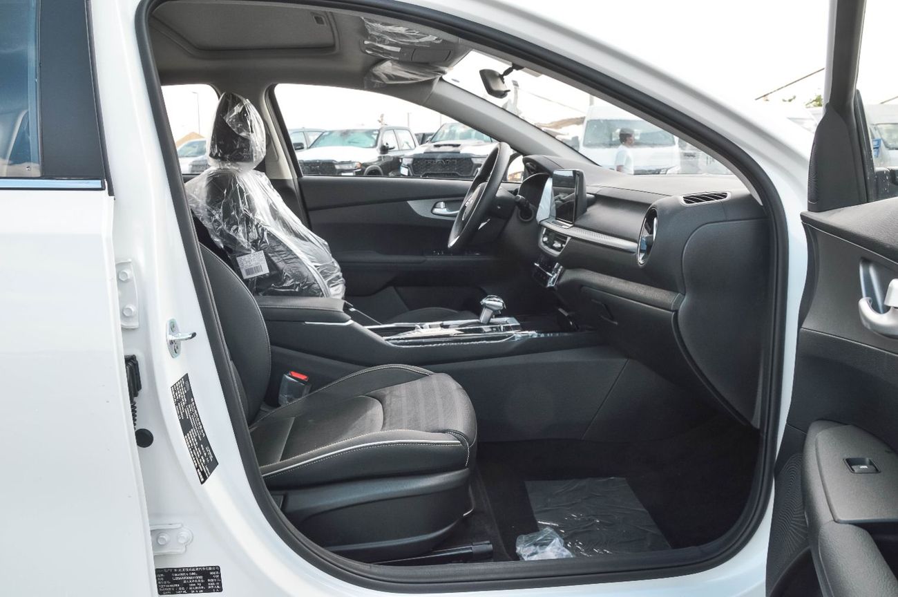 كيا K3 KIA K3 COMFORT 1.5L FWD PETROL SEDAN 2025