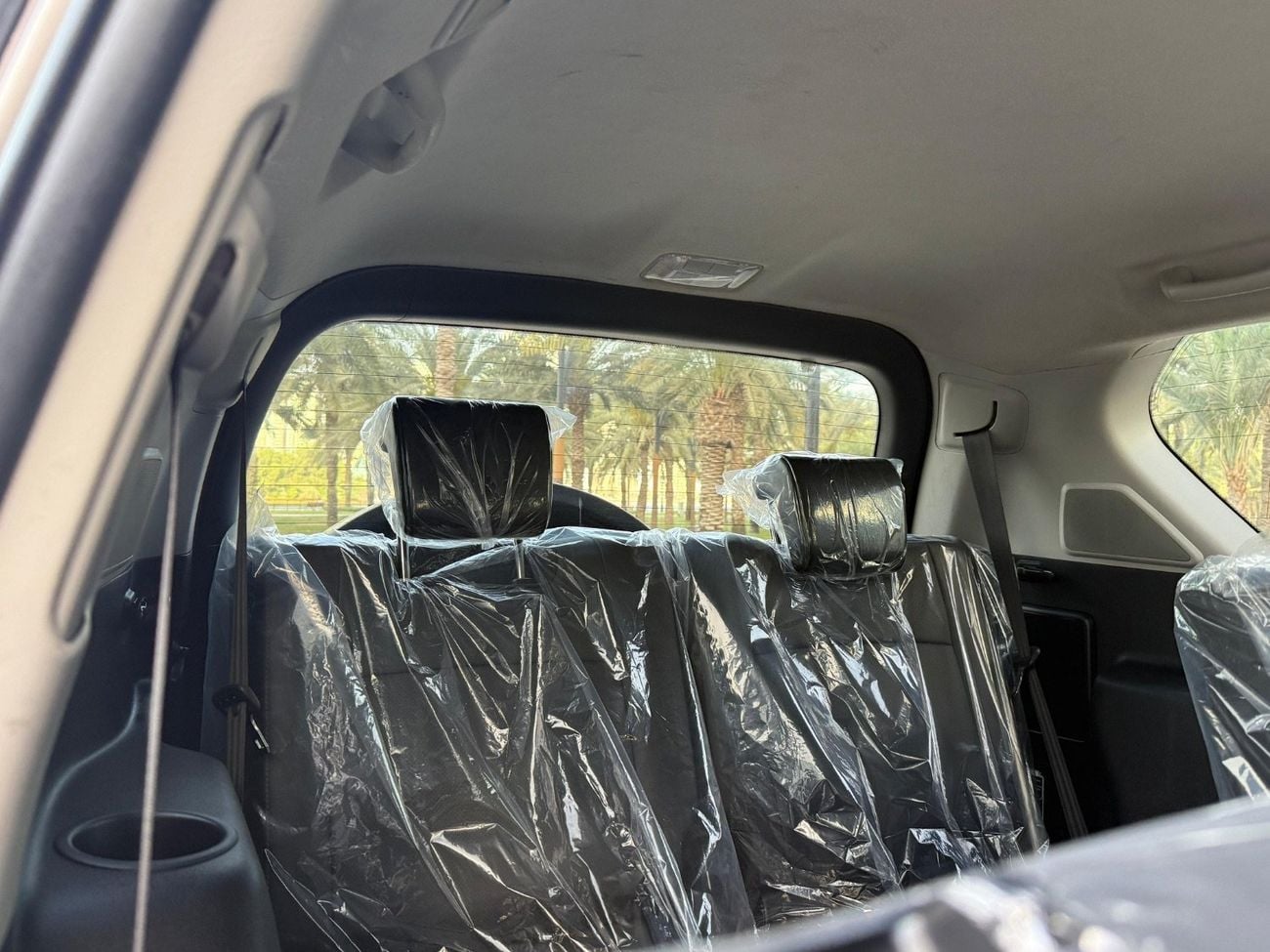 تويوتا برادو VX Full Option Right Hand Drive