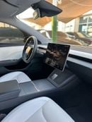Tesla Model 3 STANDARD RANGE Rear-Wheel Drive