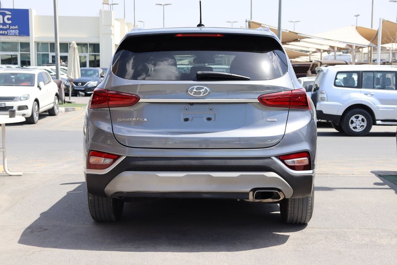 هيونداي سانتا في Smart 2.4L Hyundai Santa Fe / 2019 / Mid / USA / 86,000Mi