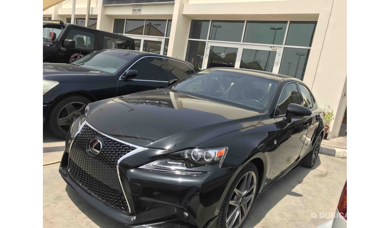 Lexus IS350 بيع او مبادله