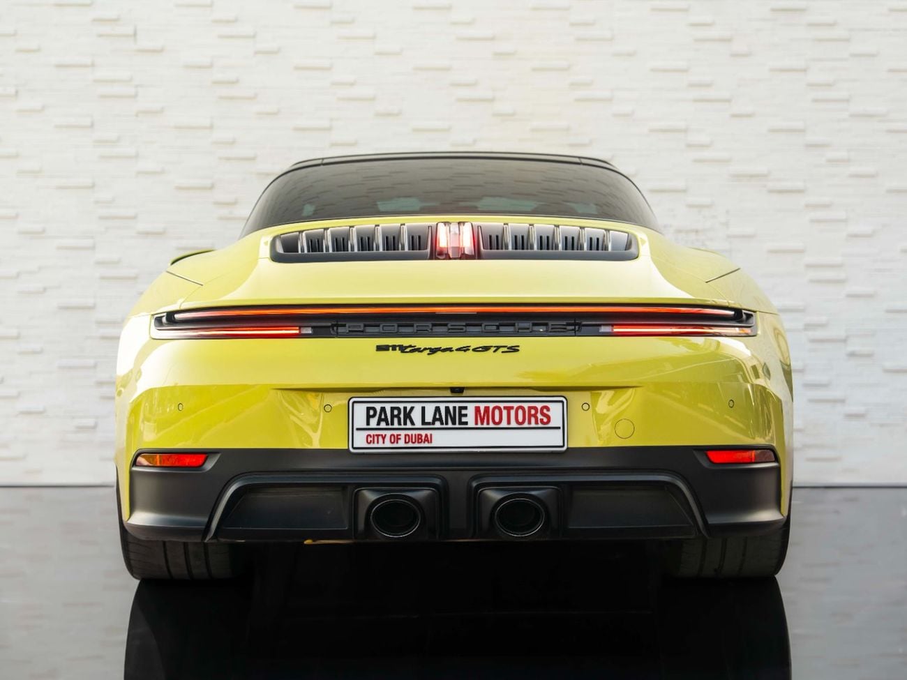 Porsche 911 Targa 4GTS 3.0L (450 HP)