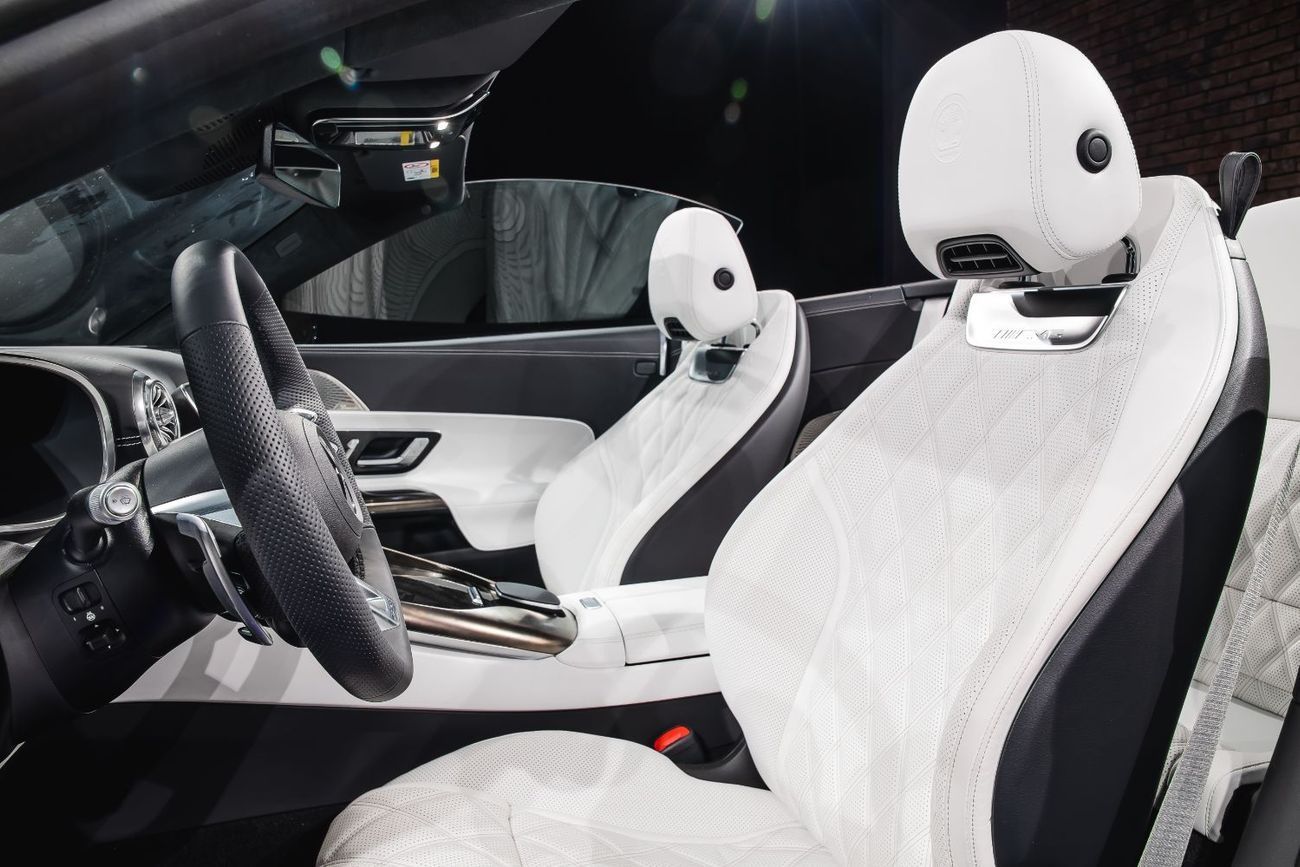 Mercedes-Benz SL 63 AMG Ceramic Brakes + Lift + Burmester 3D + Wheels R21