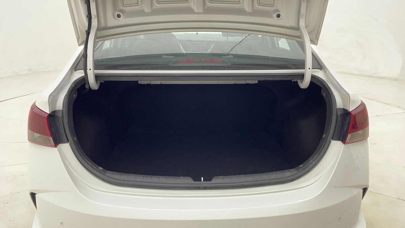 Hyundai Accent SMART 1.6 | Zero Down Payment | Home Test Drive