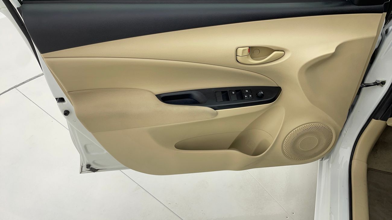 تويوتا يارس SE 1.5 | بدون دفعة مقدمة | اختبار القيادة في المنزل