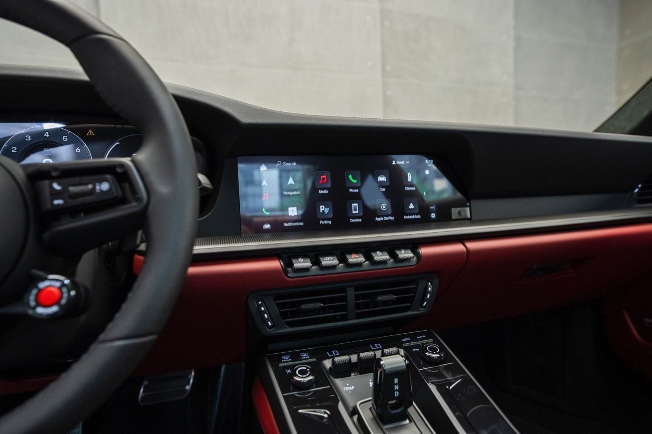 Porsche 911 Carrera GTS 3.0L (450 HP) Coupe