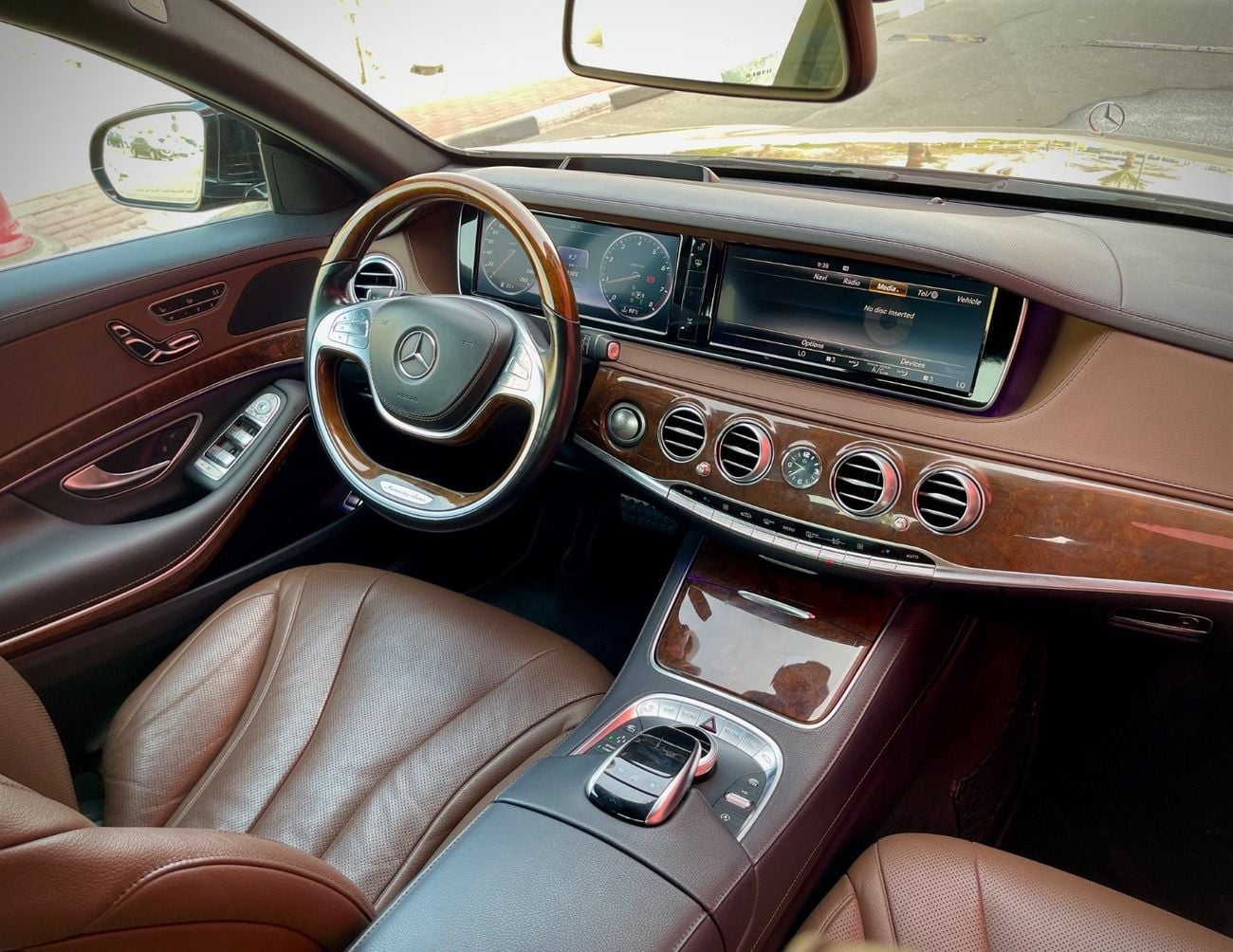 Mercedes Benz S400 STANDARD GCC EMC