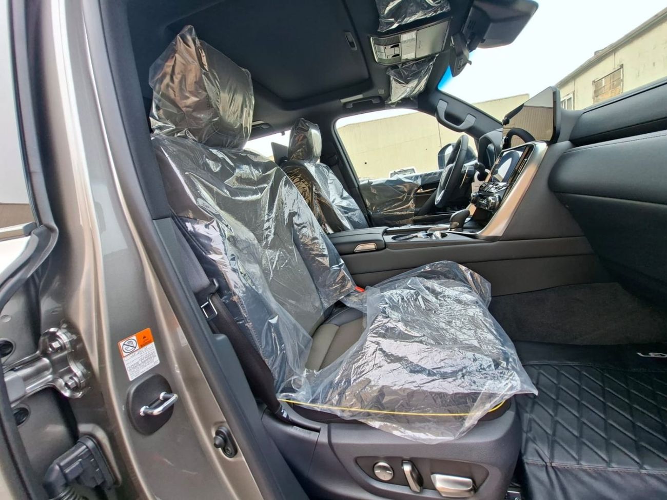 Lexus LX 700h LEXUS LX700h OVERTRAIL - 3.5L - HYB - AT - 2026 MY