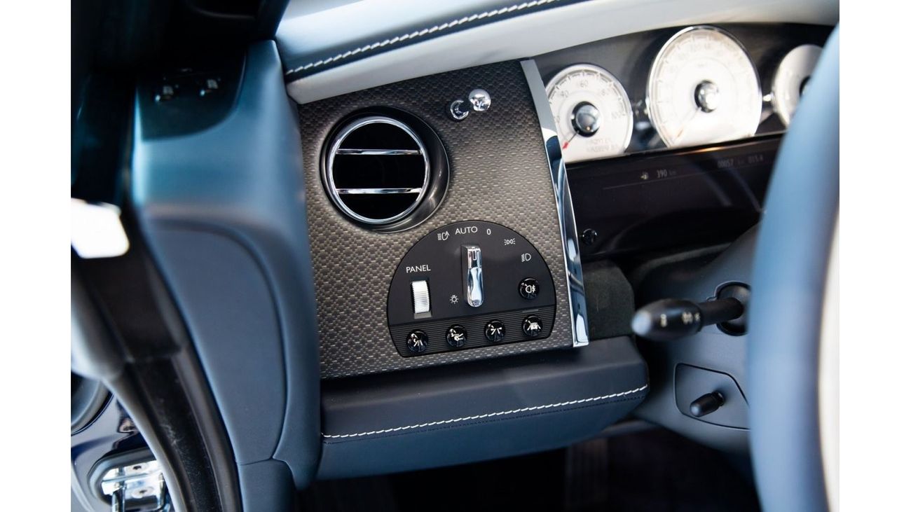 Rolls-Royce Wraith BLACK BADGE