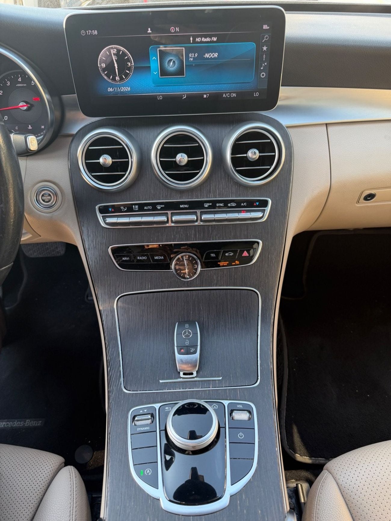 Mercedes Benz C300 STD