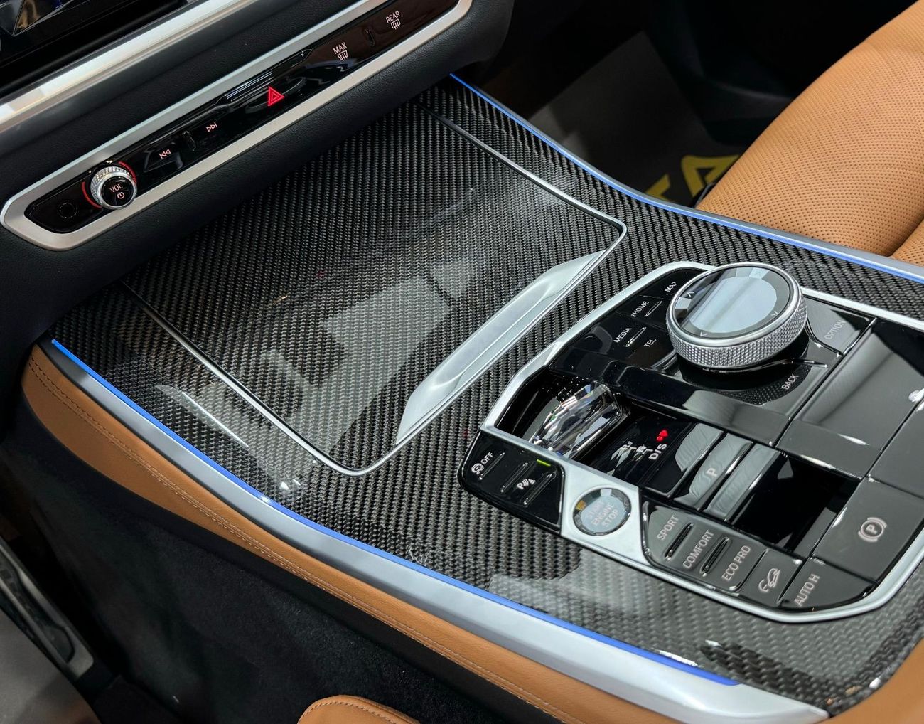 بي أم دبليو X5 M 2024 BMW X5 M60i xDrive, July 2028 BMW Warranty + Service Pack, Fully Loaded, Very Low Kms, GCC