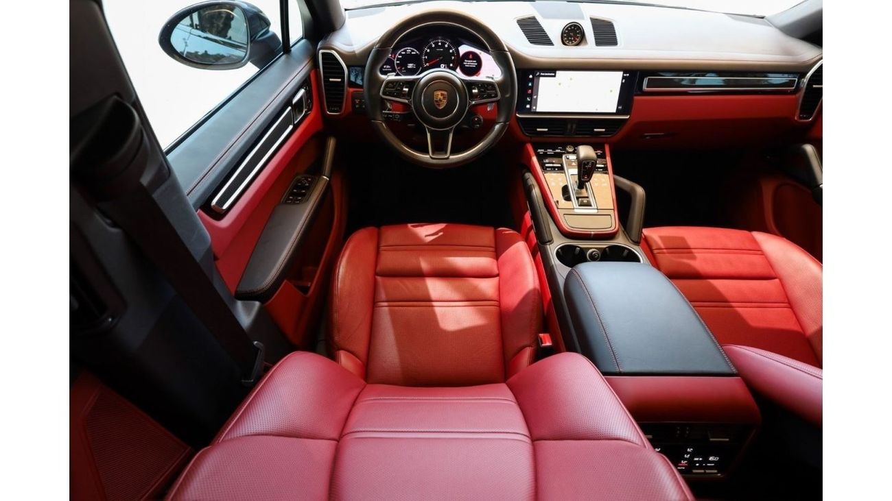 بورش كايان Porsche Cayenne Coupe Platinum Edition 2023 GCC under Agency Warranty with Flexible Down-Payment
