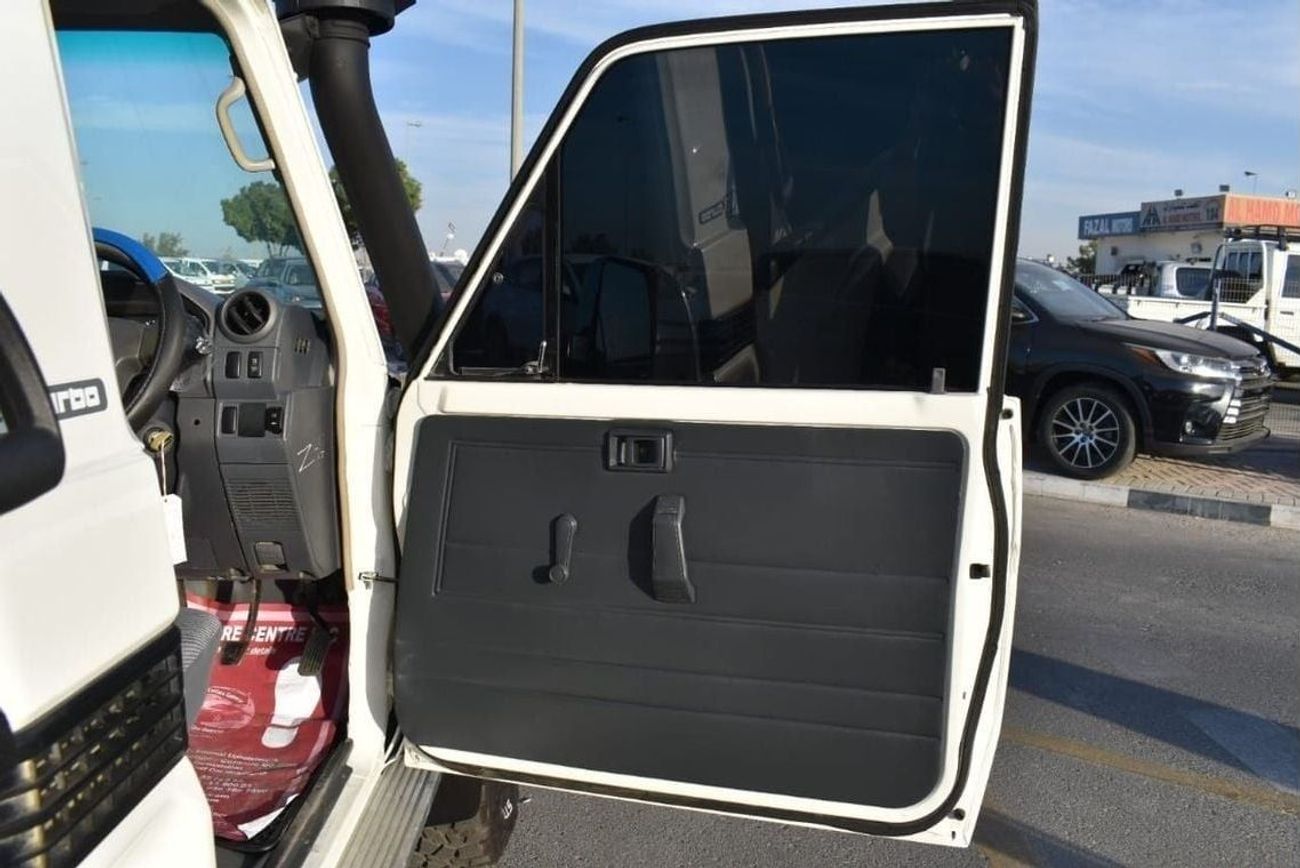 Toyota Land Cruiser Pick Up diesel 4.5 liter manual gear right hand drive