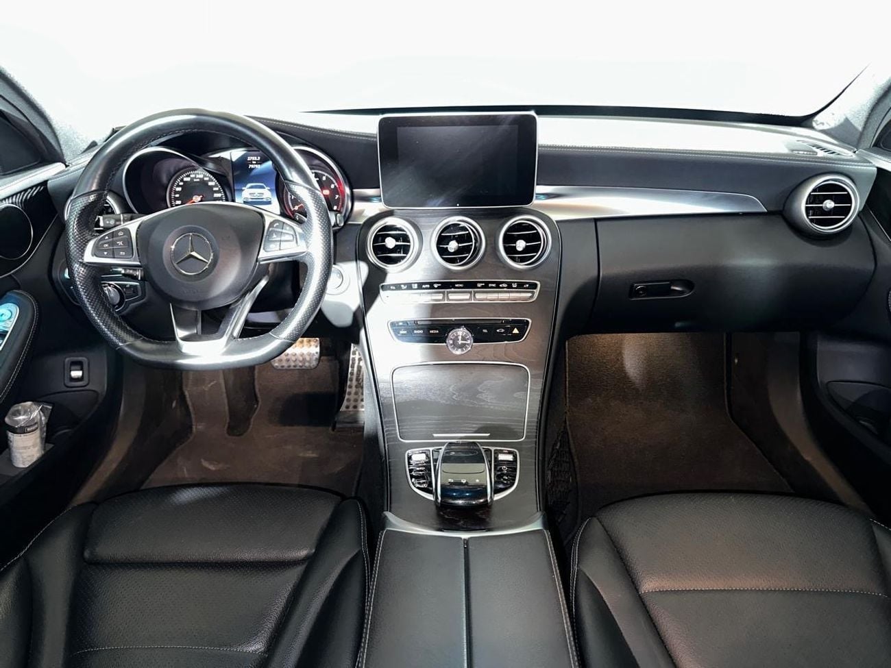 مرسيدس بنز C 200 AVANTGARDE MERCEDES C-CLASS C200 2015 | FULL SERVICE HISTORY | TWO KEYS | 2024 PIRELLI TYRES