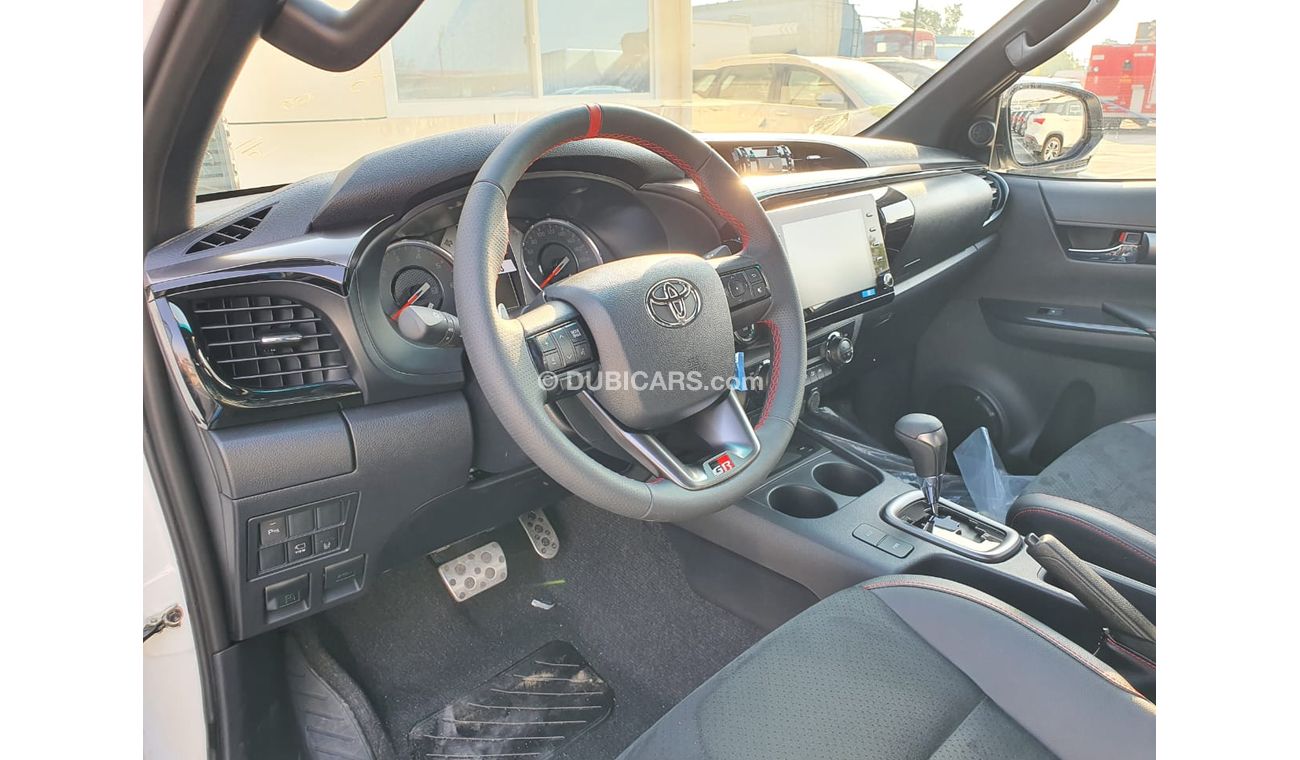 Toyota Hilux Toyota Hilux 2.8 Diesel DC 4*4 6AT GR-S