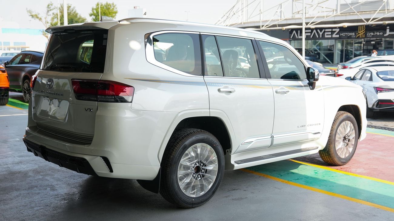 تويوتا لاند كروزر LX