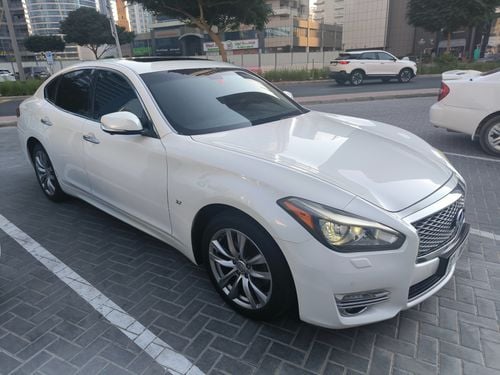 Infiniti Q70 Luxury 3.7L