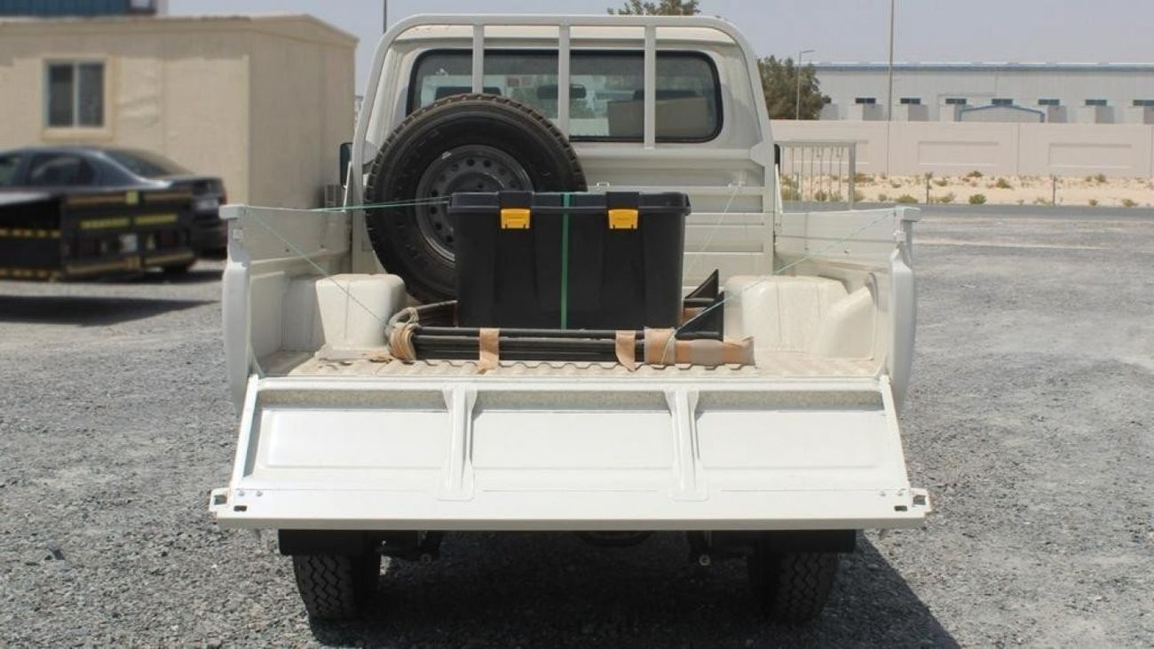 تويوتا لاند كروزر بيك آب Toyota/LAND CRUISER PICK UP D 4.2L SC 3 seater 2 AIRBAG & ABS MT