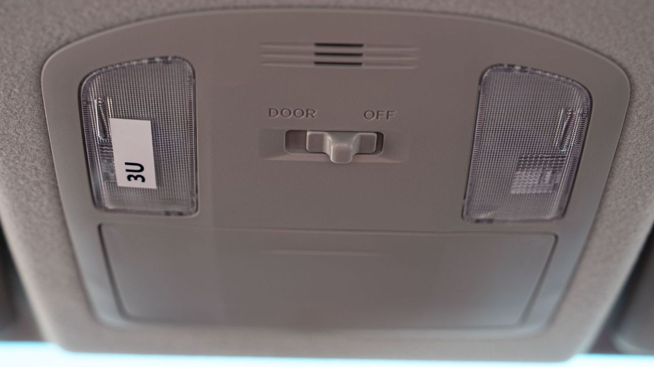 تويوتا هيلوكس 2025 Toyota Hilux Single Cab 2.7 - Super White Inside Red | Export Only