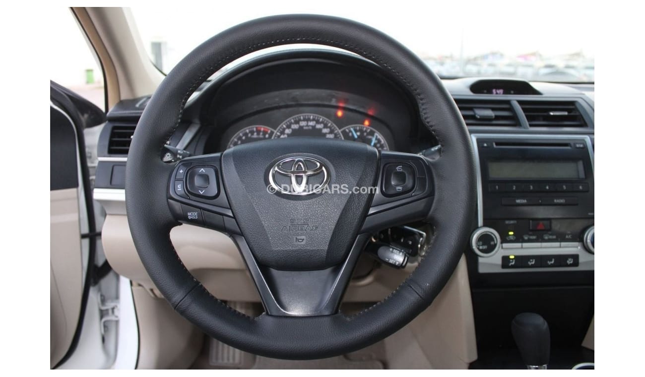 Toyota Camry GL GL GL Toyota Camry 2016 GCC in excellent condition without accidents