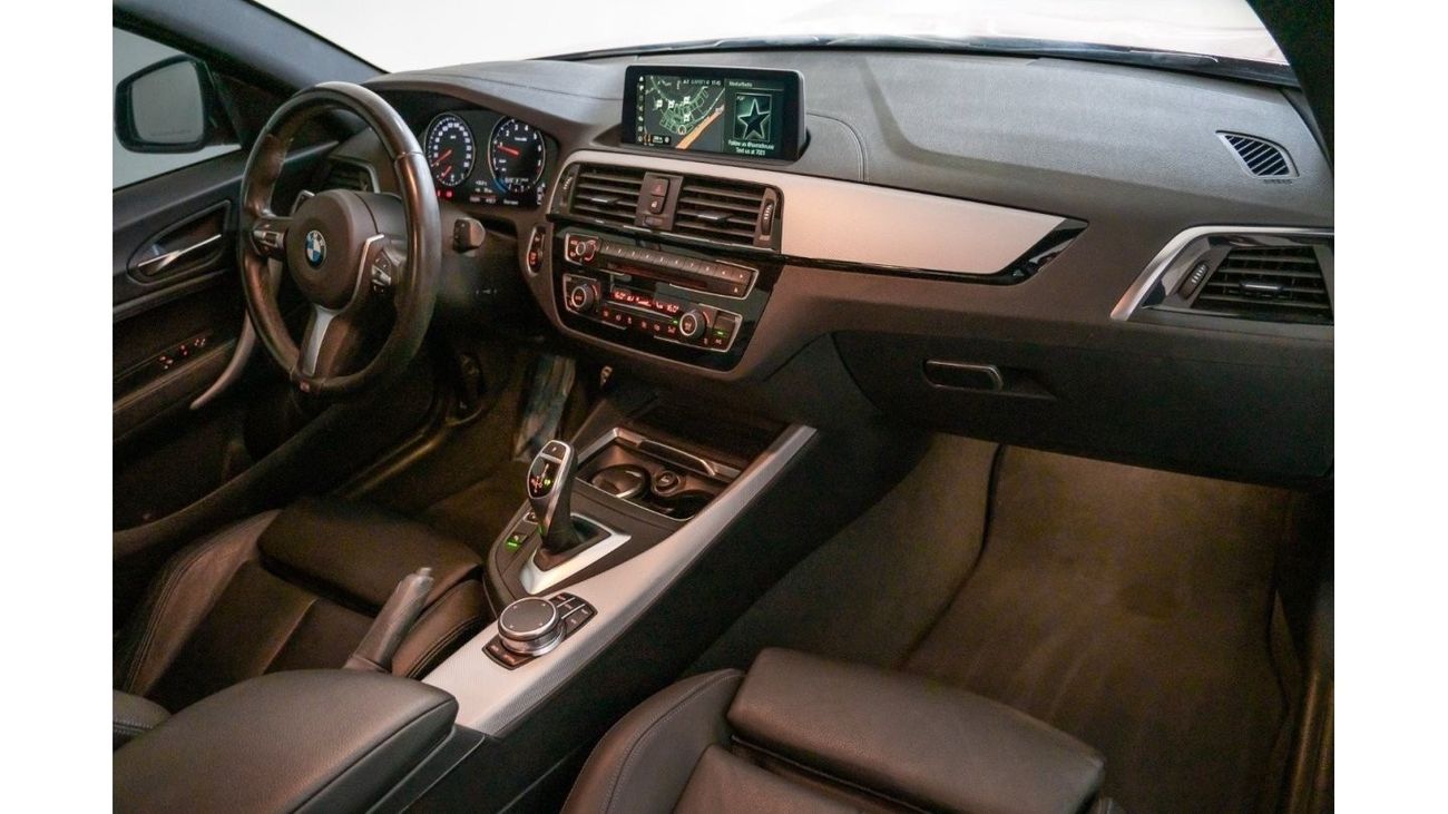 BMW 220i Std 2.0L Turbo