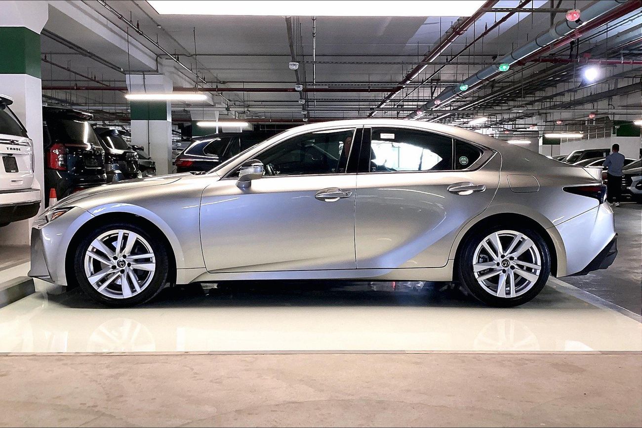 Lexus IS300 Premier | Guaranteed Warranty | 0 Down Payment