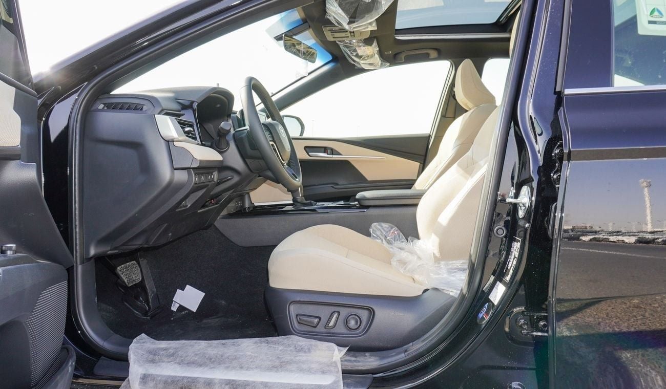 Toyota Camry LE  HEV 2.5L Hybrid