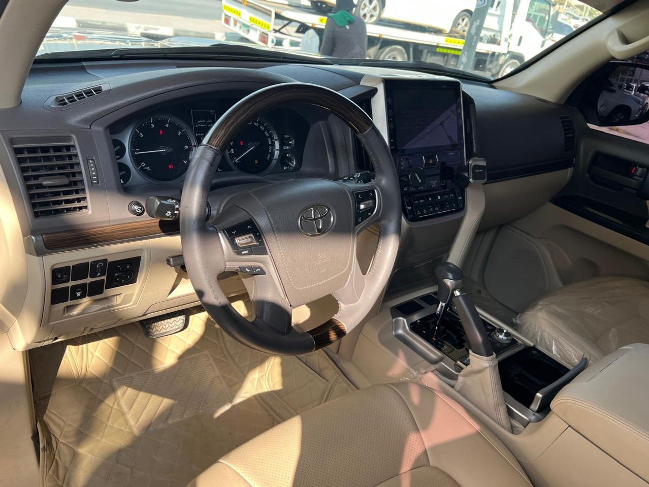 تويوتا لاند كروزر GXR 4.6L