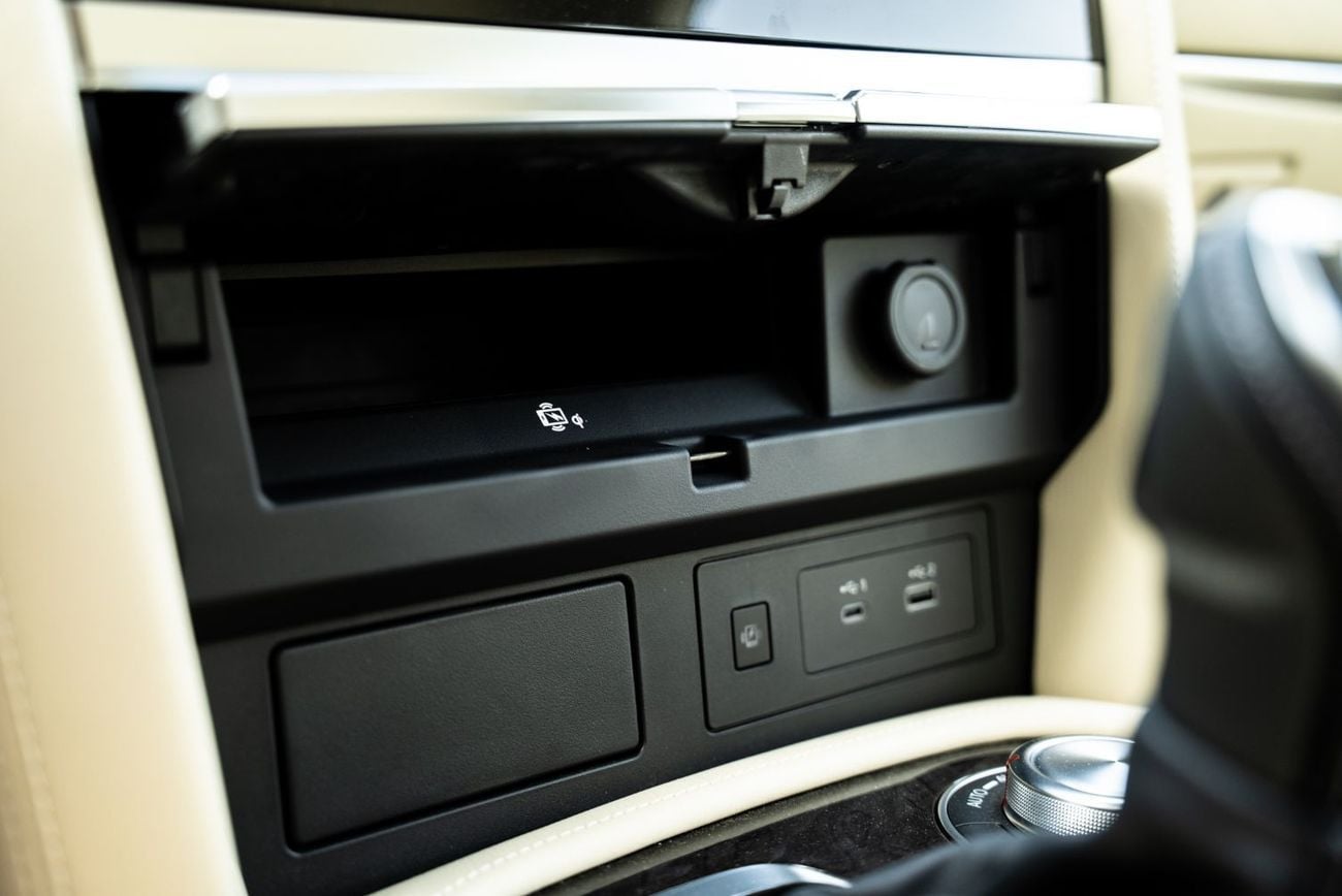 إنفينيتي QX80 LUXE SENSORY PROACTIVE Sensory ProActive 8 5.6L