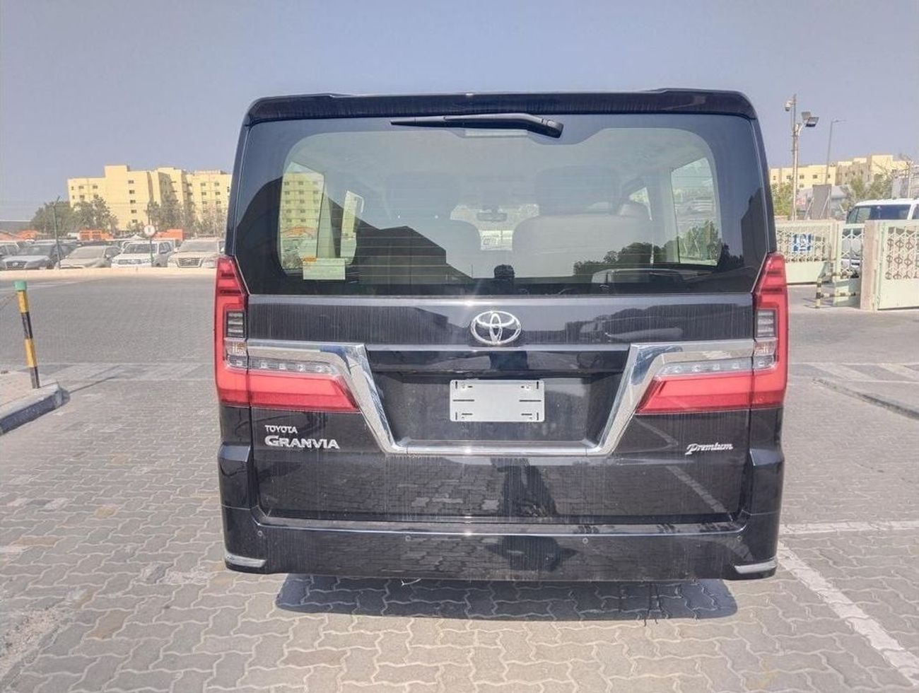 Toyota Granvia GRANVIA V