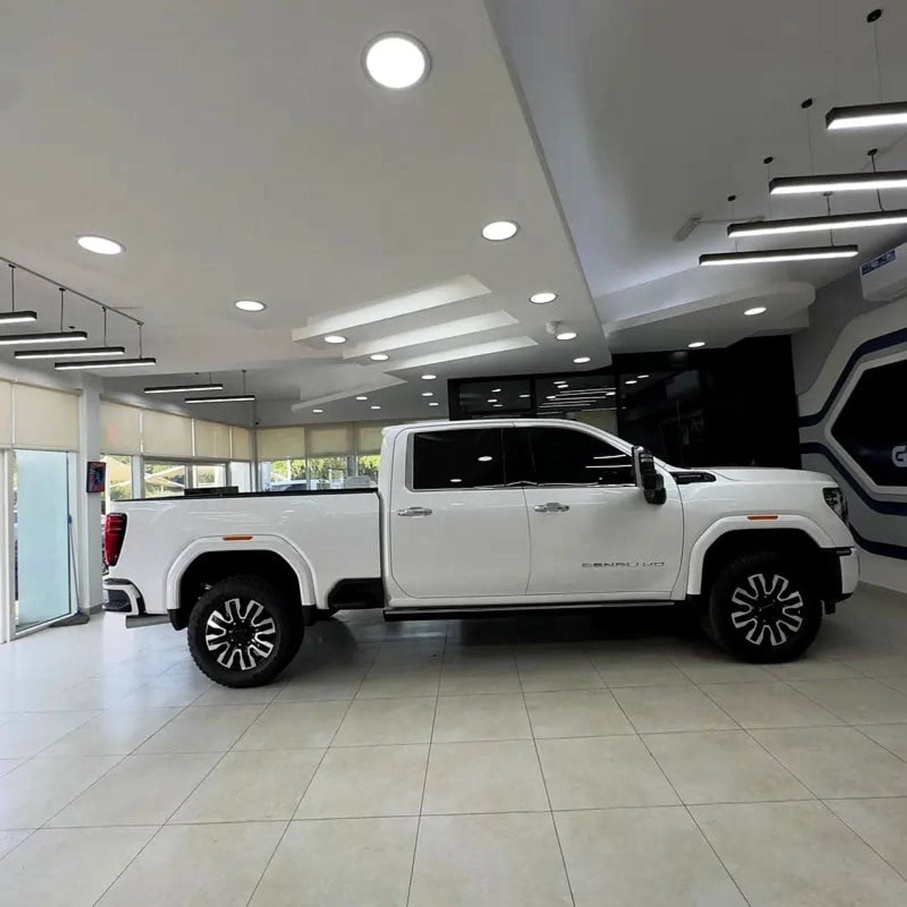 GMC Sierra 3500 HD Denali 6.0L Single Cab Utility RWD Denali ULTIMATE 3500 HD DIESEL