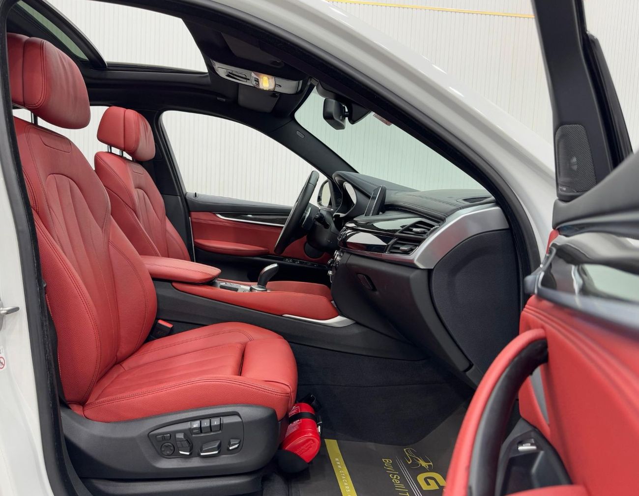 بي أم دبليو X6 50i M Sport 4.4L 2019 BMW X6 xDrive50i M-Sport, Warranty, 2025 BMW Warranty, Full Options, GCC