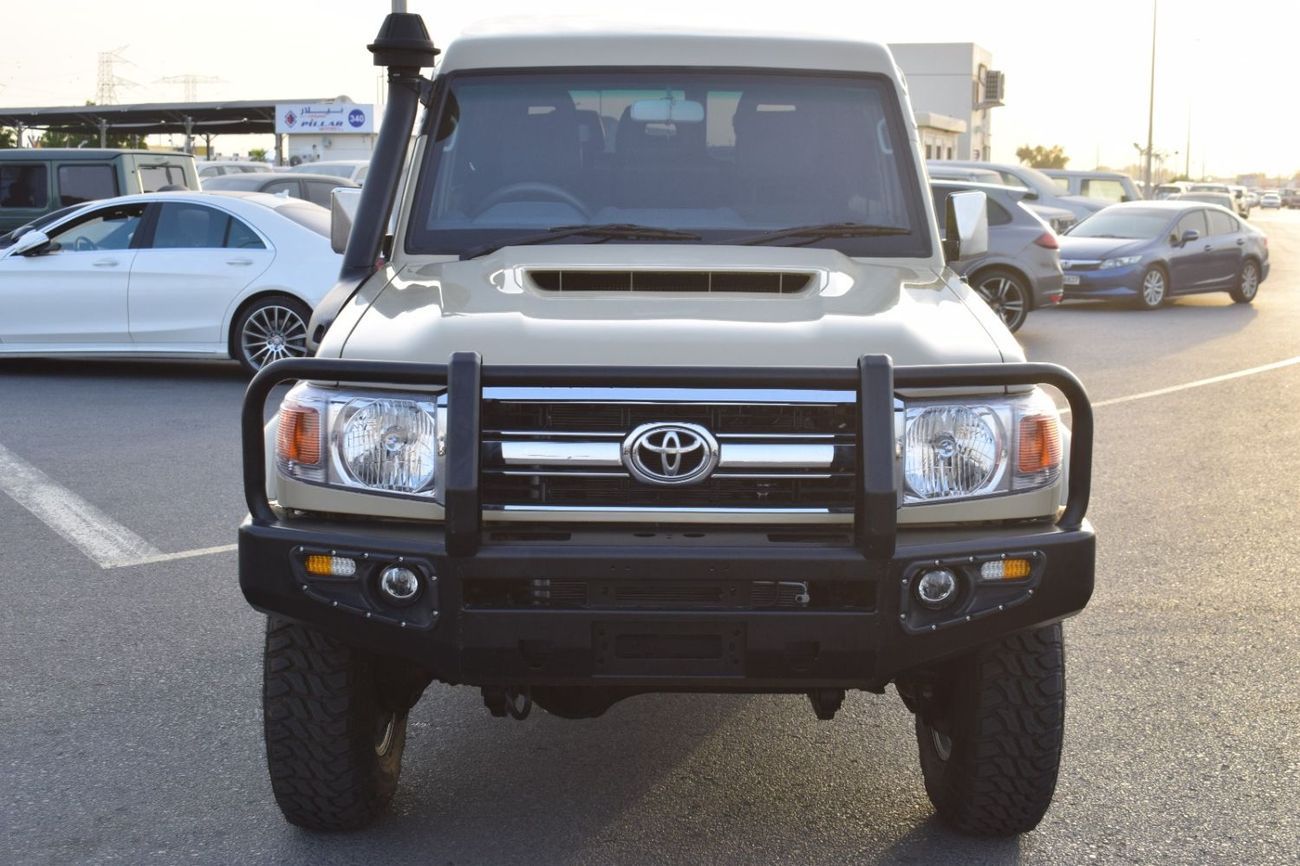 تويوتا لاند كروزر 70 2020 LAND CRUISER HARDTOP