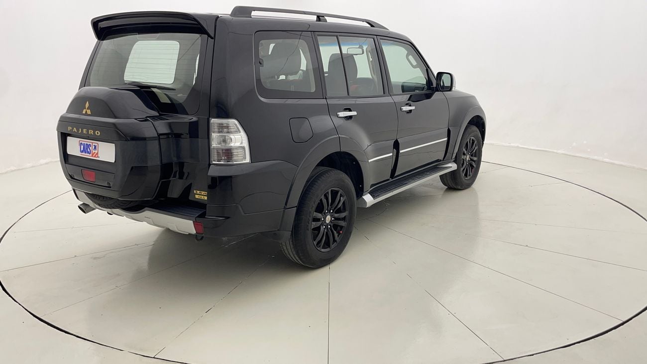 ميتسوبيشي باجيرو GLS HIGHLINE 3.8 | بدون دفعة مقدمة | اختبار القيادة في المنزل