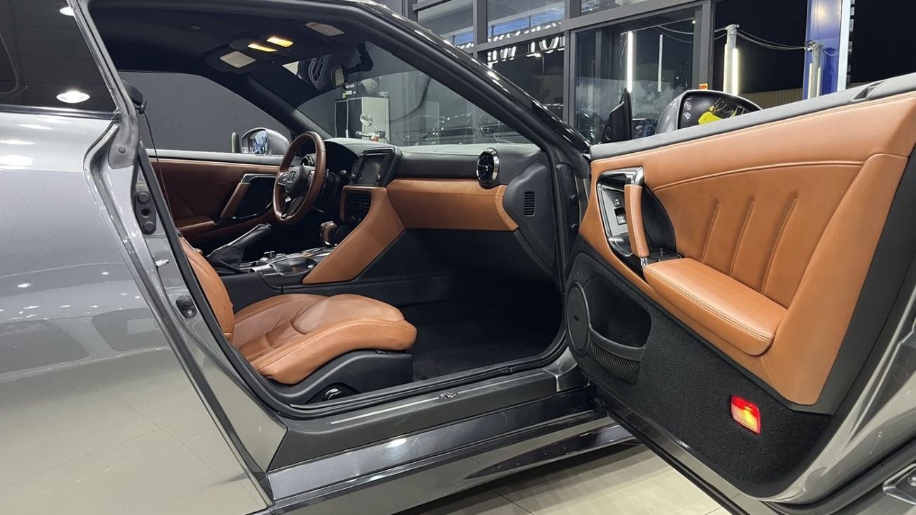 نيسان جي تي ار PREMIUM Nissan GT-R 2017