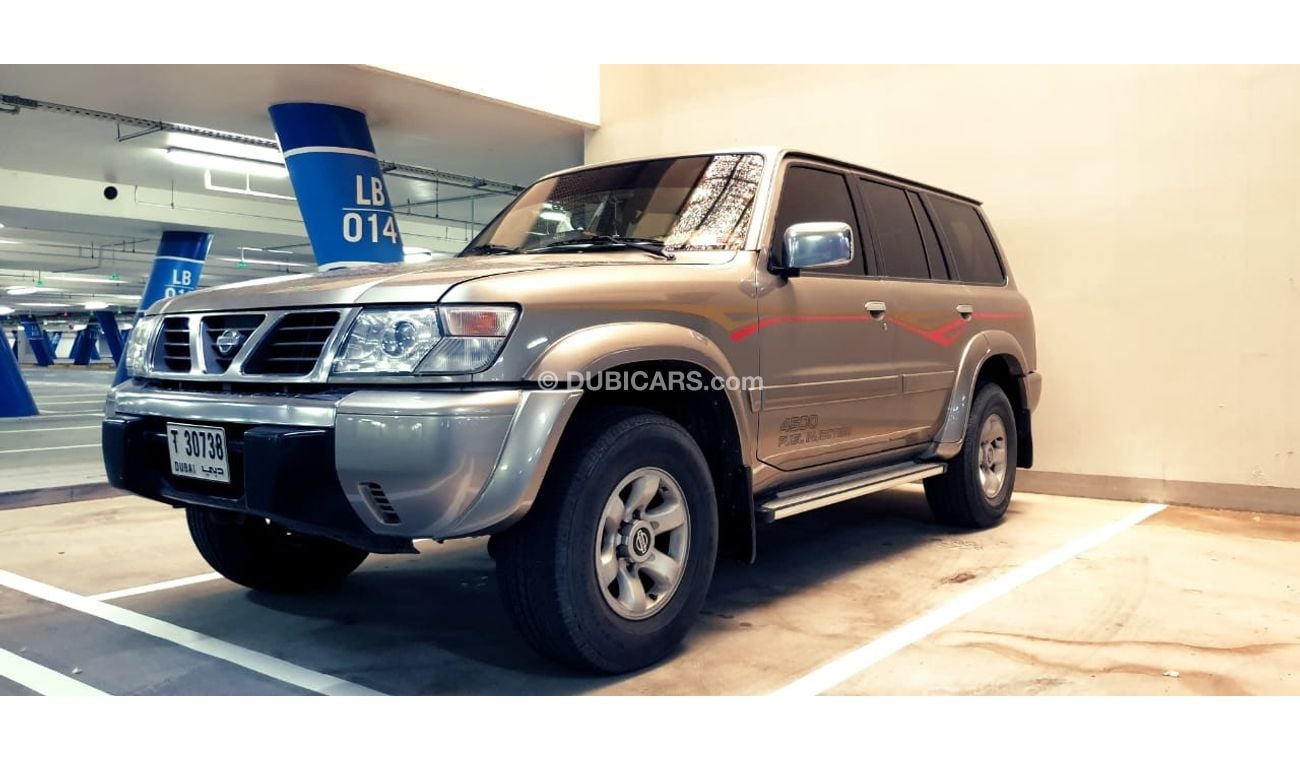 نيسان باترول سوبر سفاري