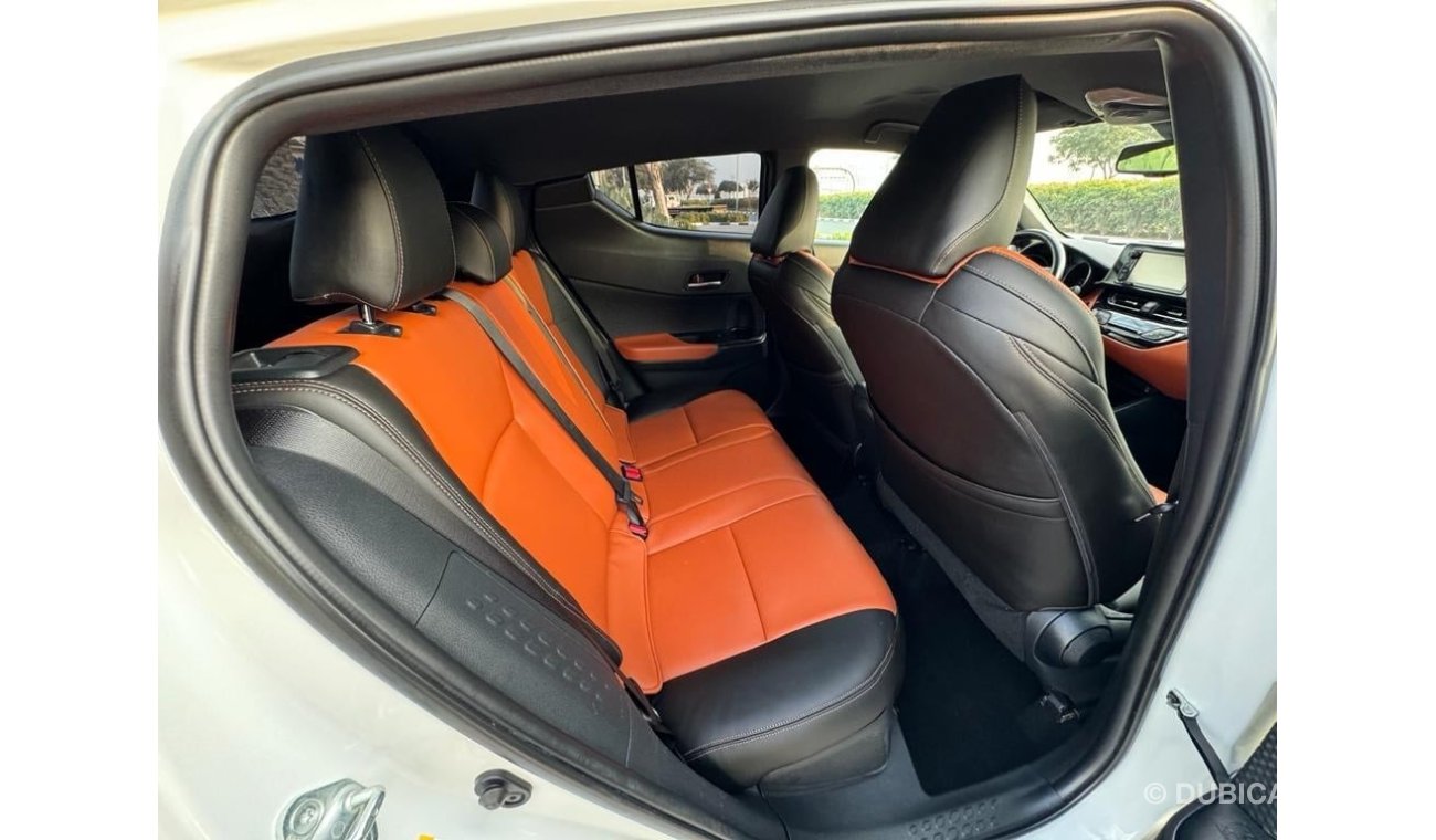 Toyota CHR 2018 PUSH START 2.0L AWD CANADA SPEC