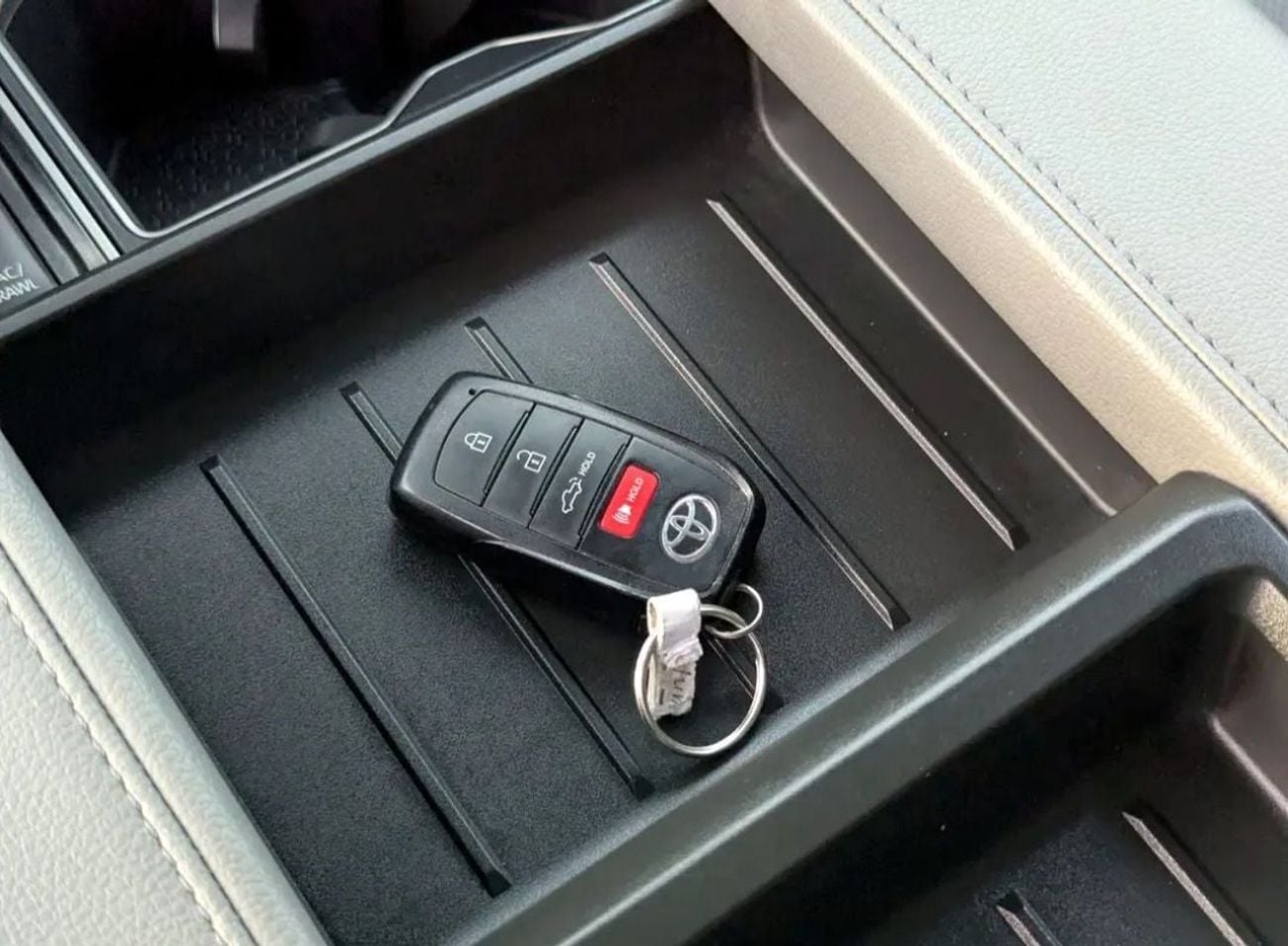 تويوتا تاندرا Toyota Tundra Crewmax Limited 2022MODEL 3.5L V6 petrol Engine with AWD 4x4, push start Transmission