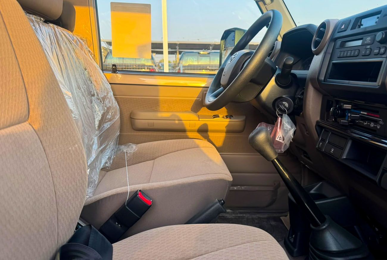 تويوتا لاند كروزر 70 LC71 LX